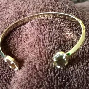 BEAUTIFUL GOLD KENDRA SCOTT BRACELET